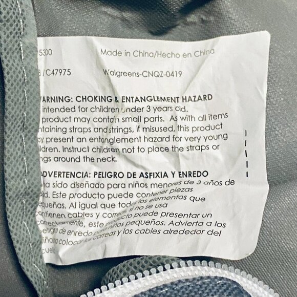 Wexford Gray and White Basic Backpack - Picture 5 of 13